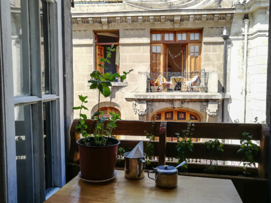 Blick aus einem Café