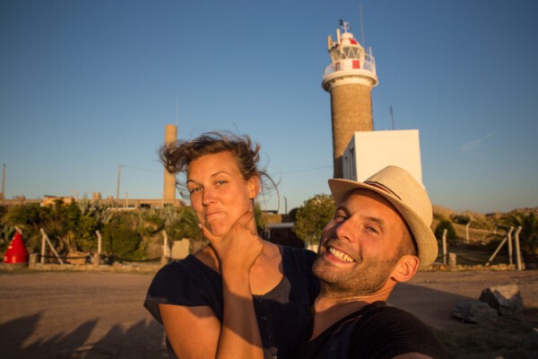 Helena und Tobi beim Sonnenuntergang in Montevideo