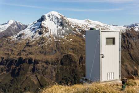 Luftiges WC auf 1300 m Höhe