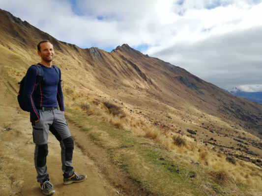 Tobi auf dem Weg zu Roys Peak