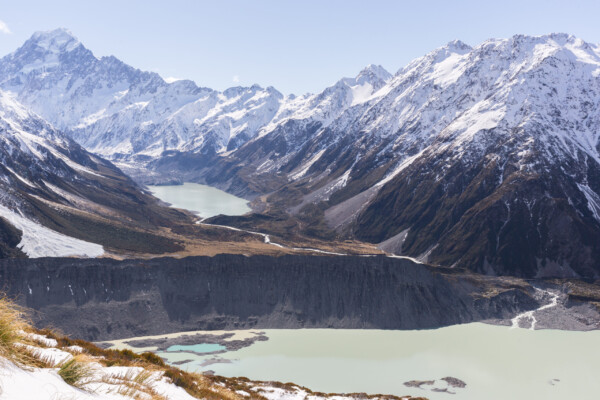 Blick vom Sealy Tarns Aussichtspunkt auf Mount Cook